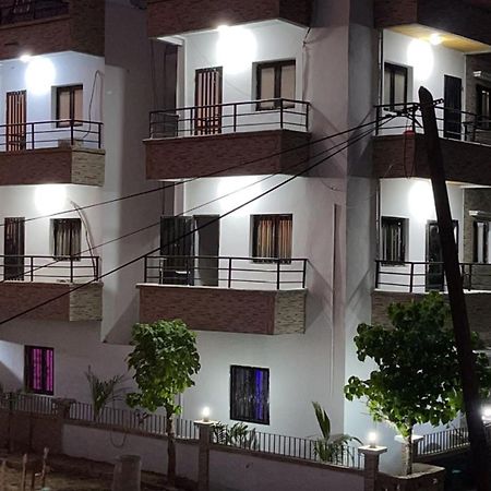 Hotel Residence Aicha Tambacounda Kültér fotó