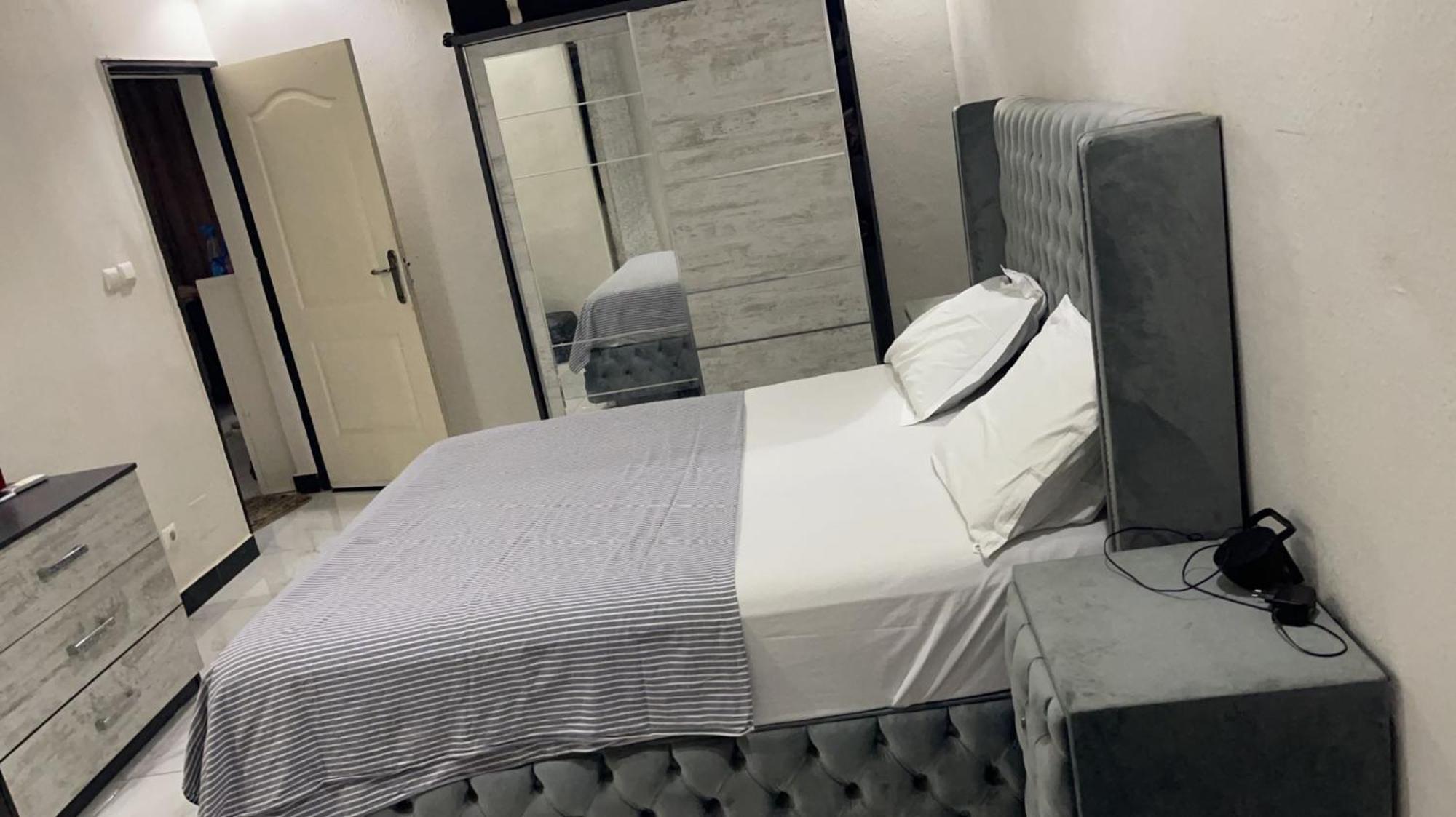 Hotel Residence Aicha Tambacounda Kültér fotó