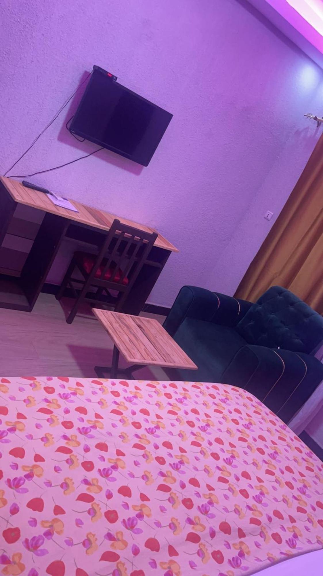 Hotel Residence Aicha Tambacounda Kültér fotó